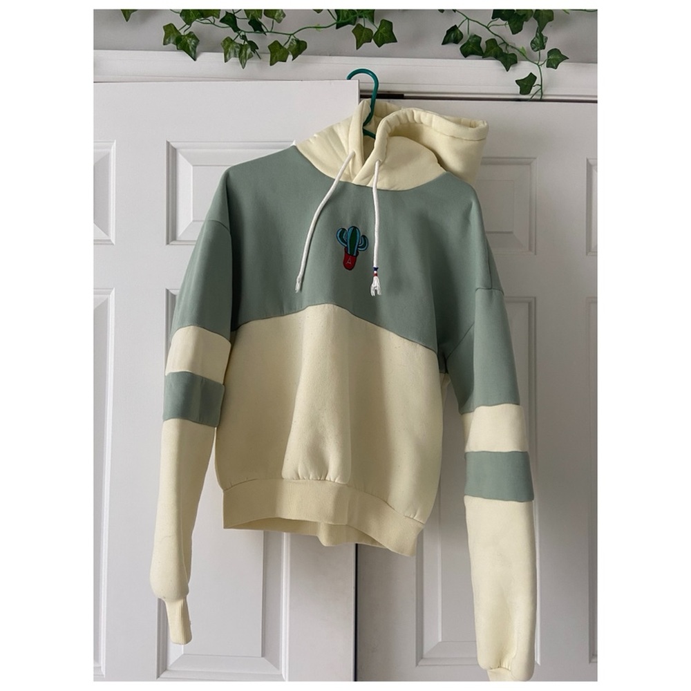 Color Block Pullover Plant Hoodie